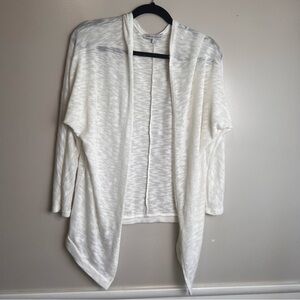 Foreign Exchange White Open Draped Cardigan Size Large EUC
